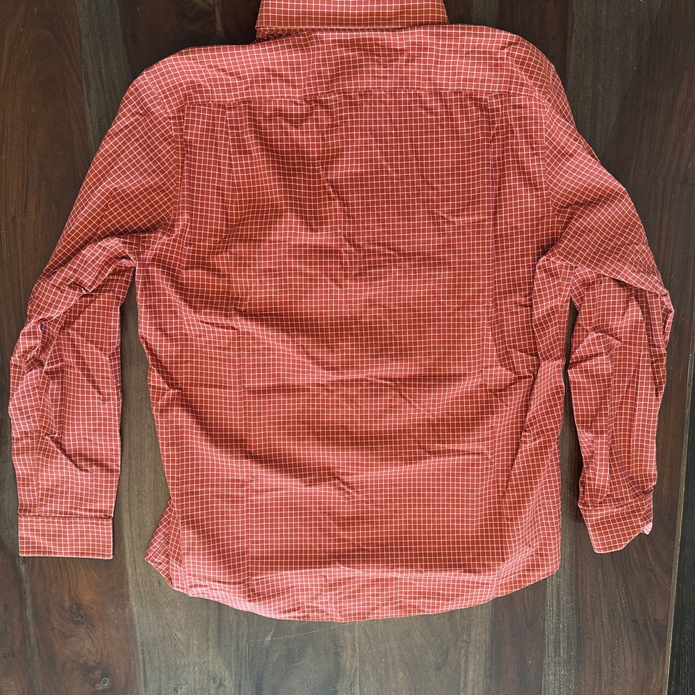 L.L. Bean Red Dress Shirt with Long Sleeves and Checkered Pattern - Picture 4 of 4